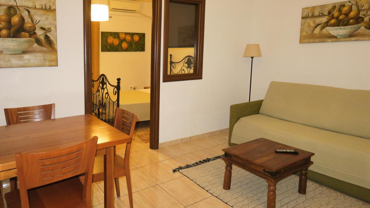 Kallisti Apartments Szkiáthosz Szoba fotó