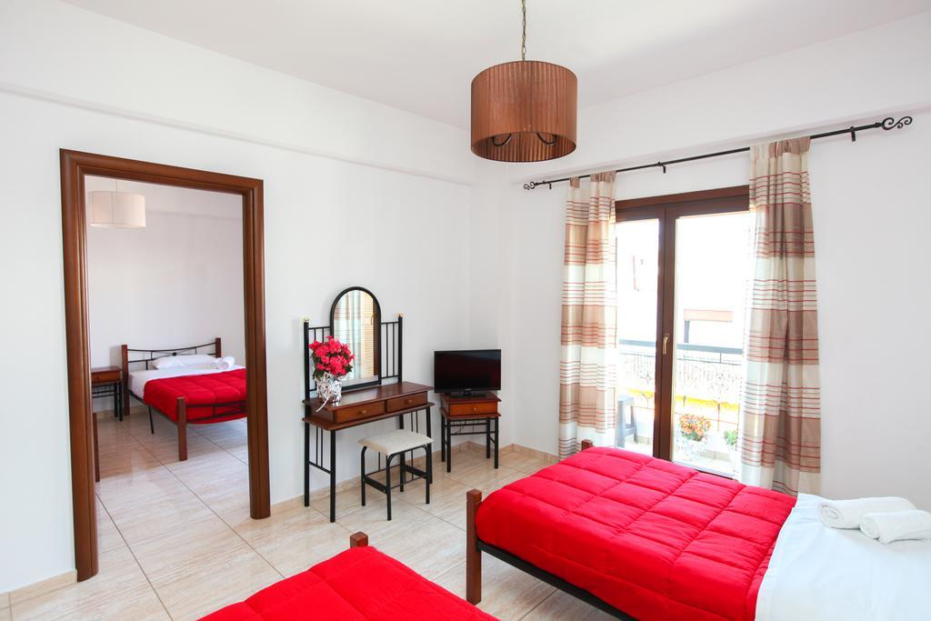 Kallisti Apartments Szkiáthosz Szoba fotó